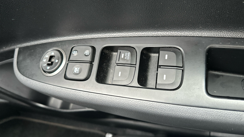 Hyundai i10 1.0 SE 5dr Petrol Hatchback